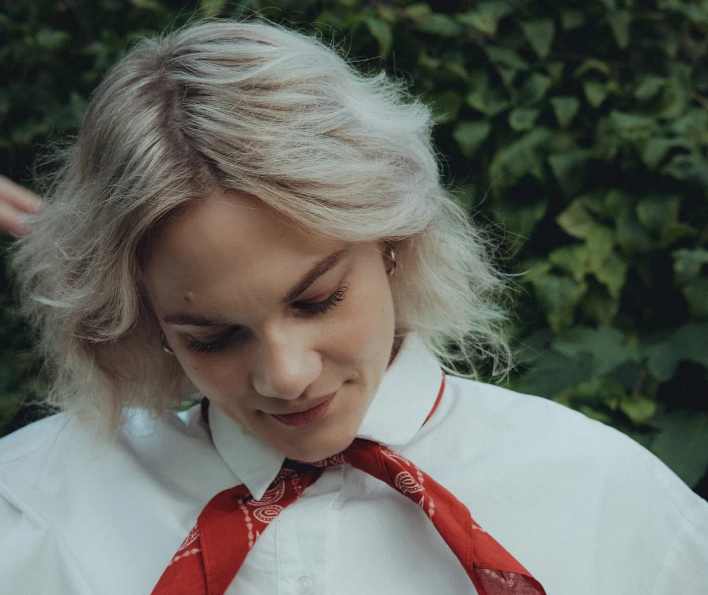AVEC portrait in greenery